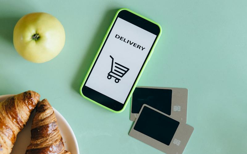 E-commerce Evolution-Mobile Commerce: The New Frontier