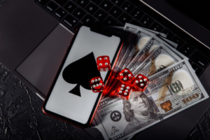 Read more about the article How Can You Make Money Gambling at Online Casinos at Home?